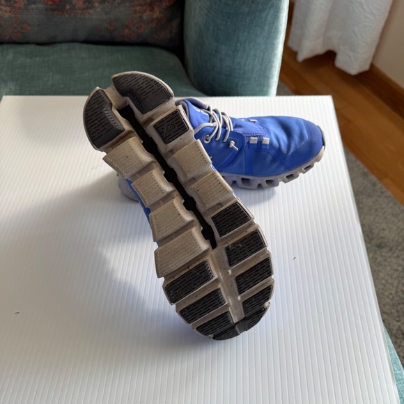 Women's OnCloud WP Sneaker Size 7 - Picture 5 of 5